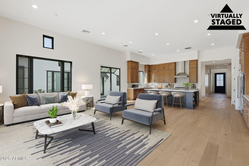 46-web-or-mls-ListerPros-5 (Living Room