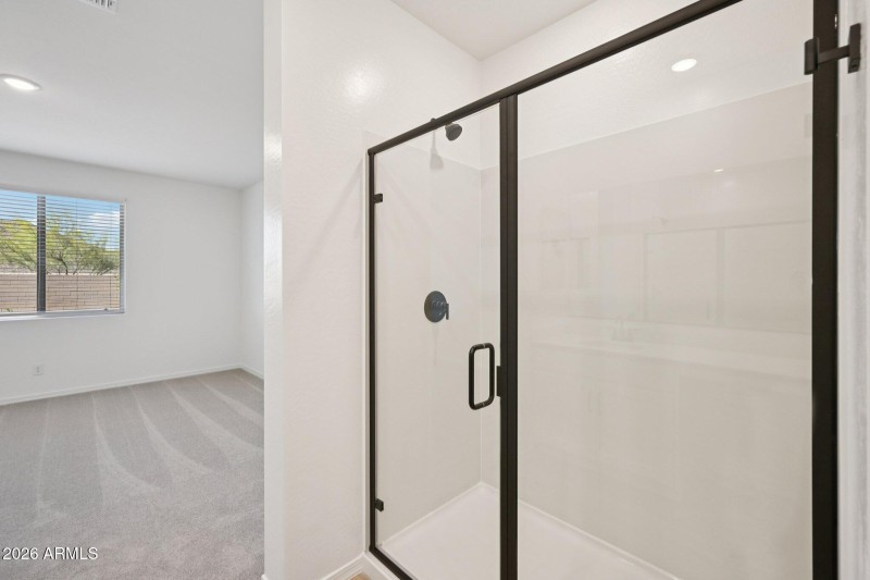 31-web-or-mls-77th Dr-S1403-031