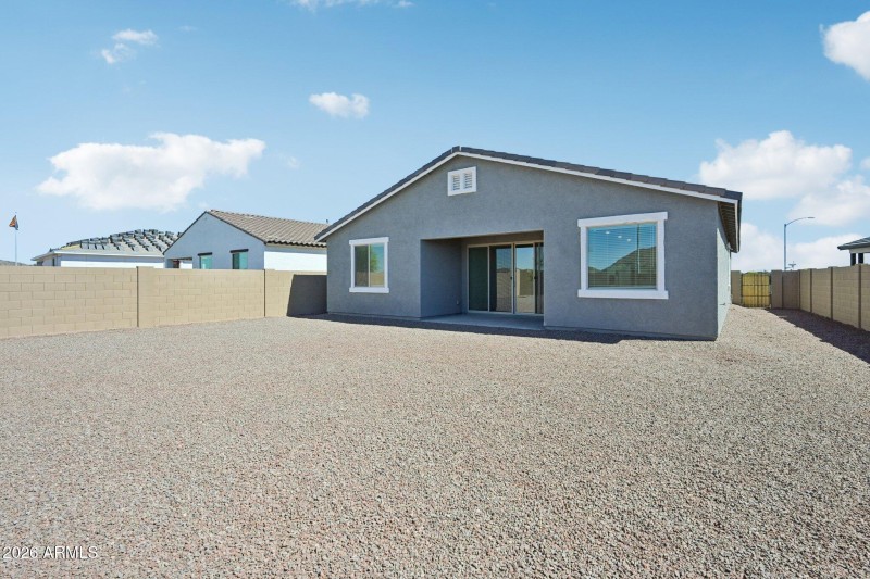 38-web-or-mls-77th Dr-S1403-038