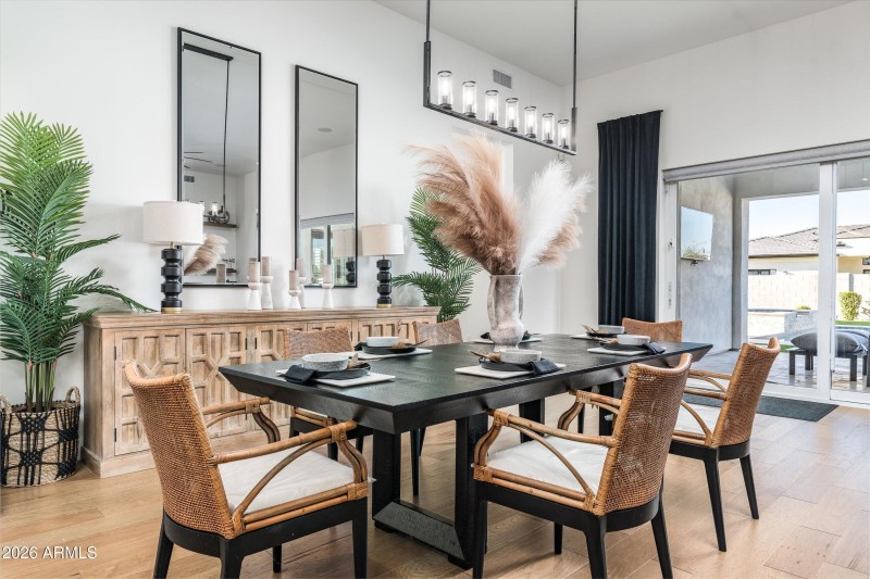 15-20756 E Indiana Ave (15 of 58)