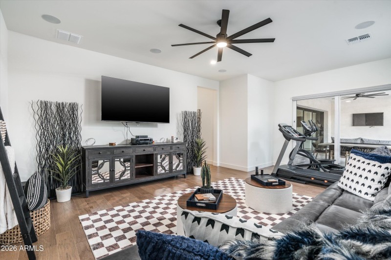 27-20756 E Indiana Ave (27 of 58)