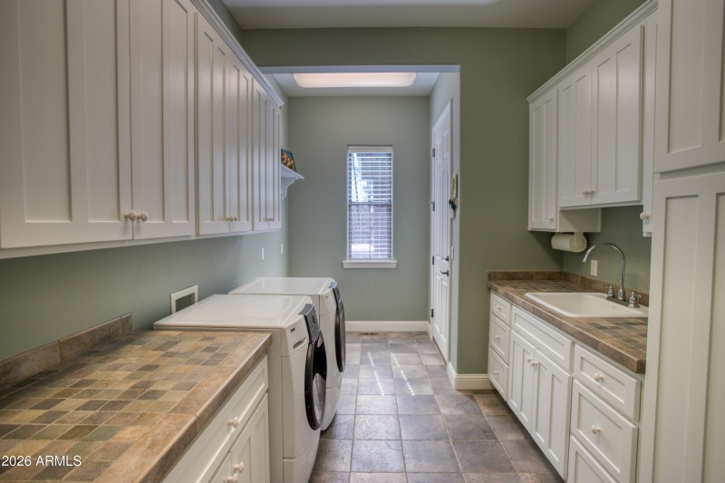 Oversized Laundry Room
