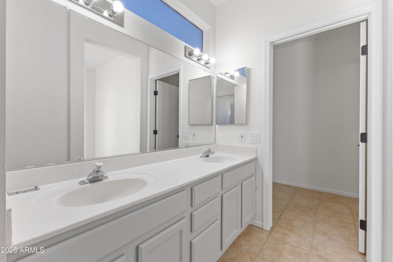 19213 N 138th Ave-----18