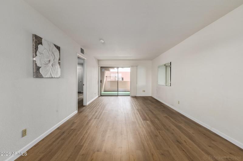 03 - Paradise Village