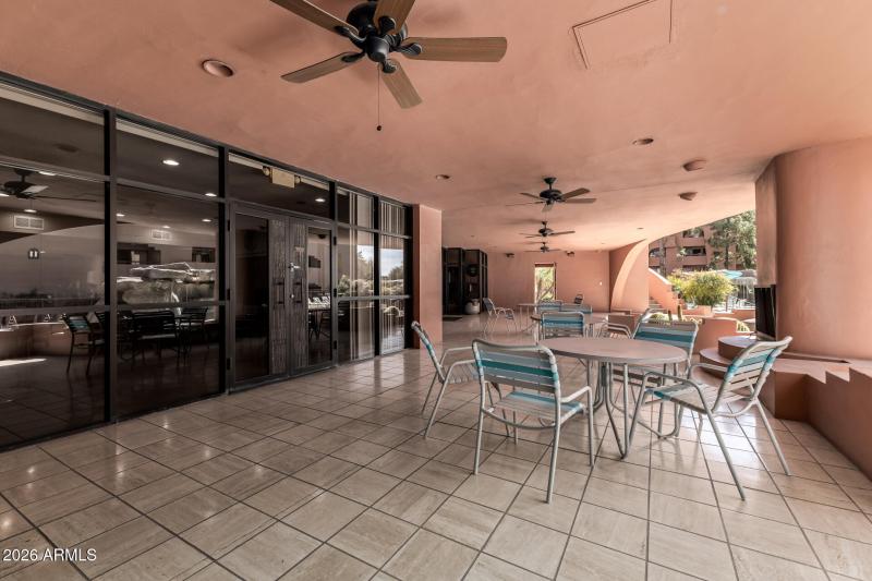 23 - Paradise Village