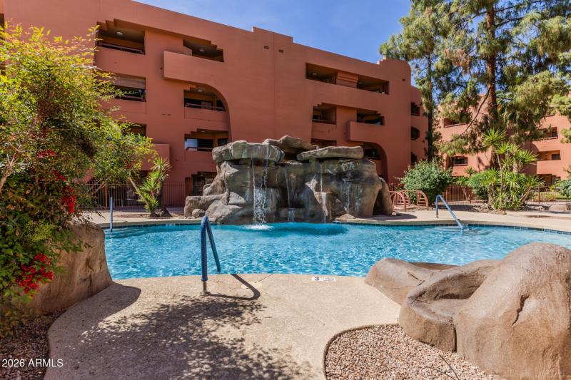 25 - Paradise Village