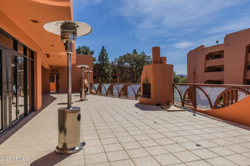 30 - Paradise Village