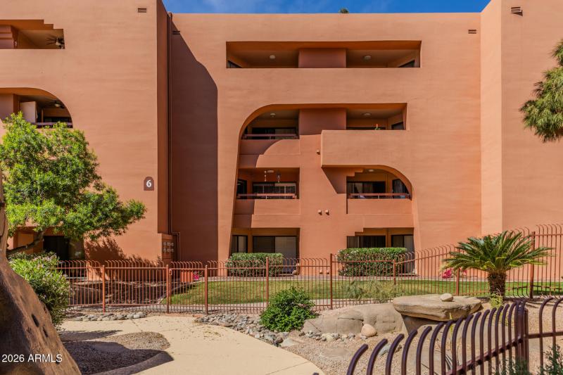 31 - Paradise Village