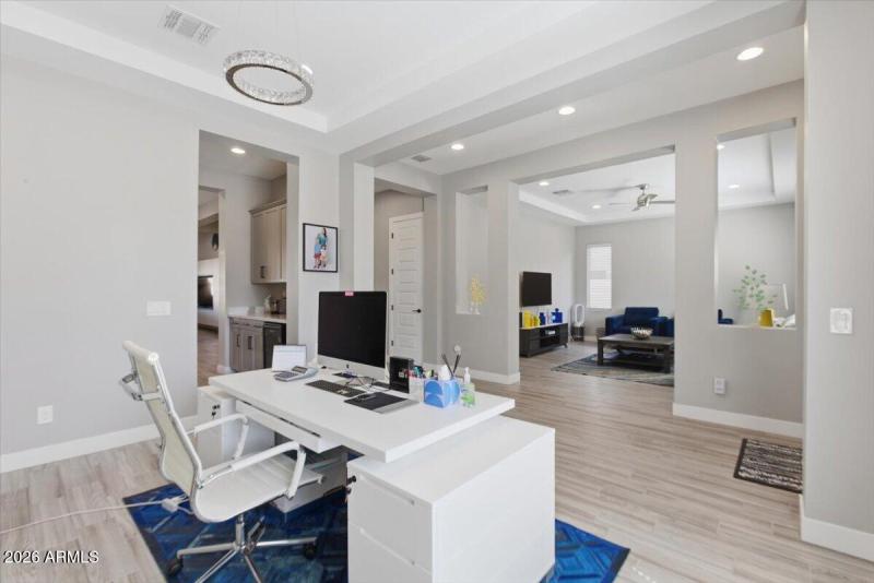 10-22836 E Via Las Brisas