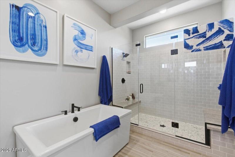 33-22836 E Via Las Brisas