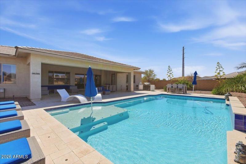 43-22836 E Via Las Brisas