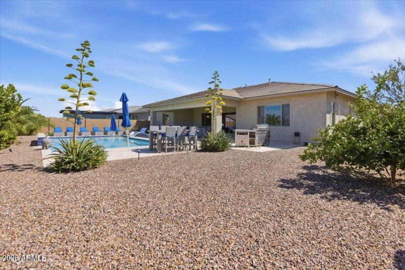 54-22836 E Via Las Brisas