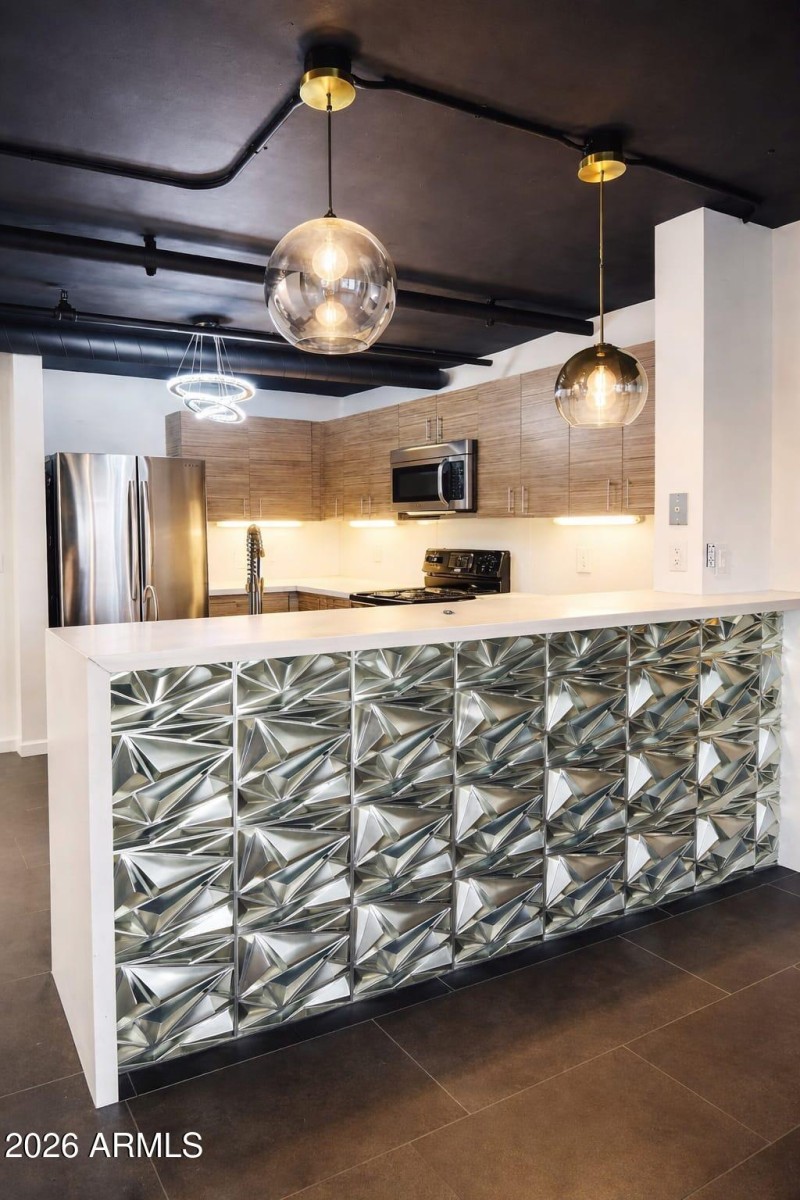 ca2717c9-feca-4288-8aa7-f5ca0a43c97b