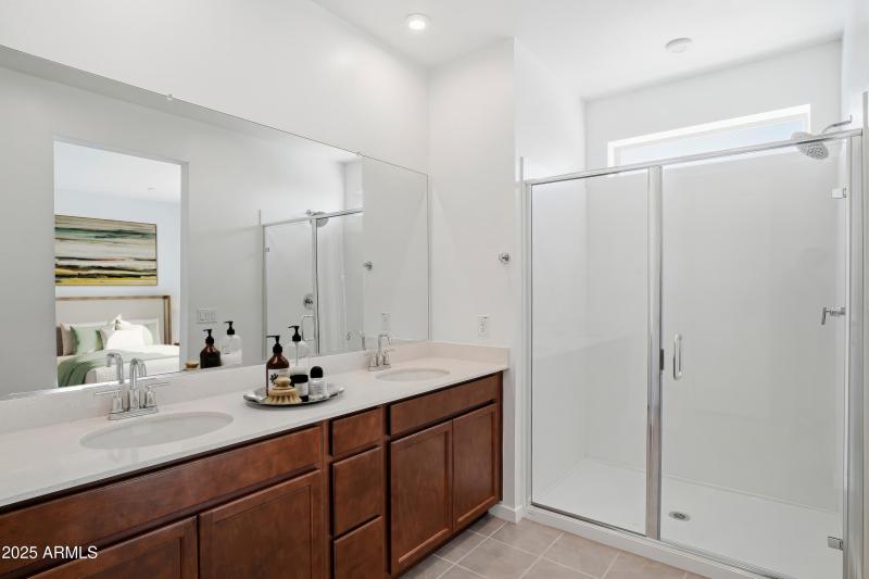 W. Carver Dr 24145-VS-06