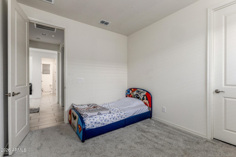 Bedroom 2 w/Full bath (downstairs)