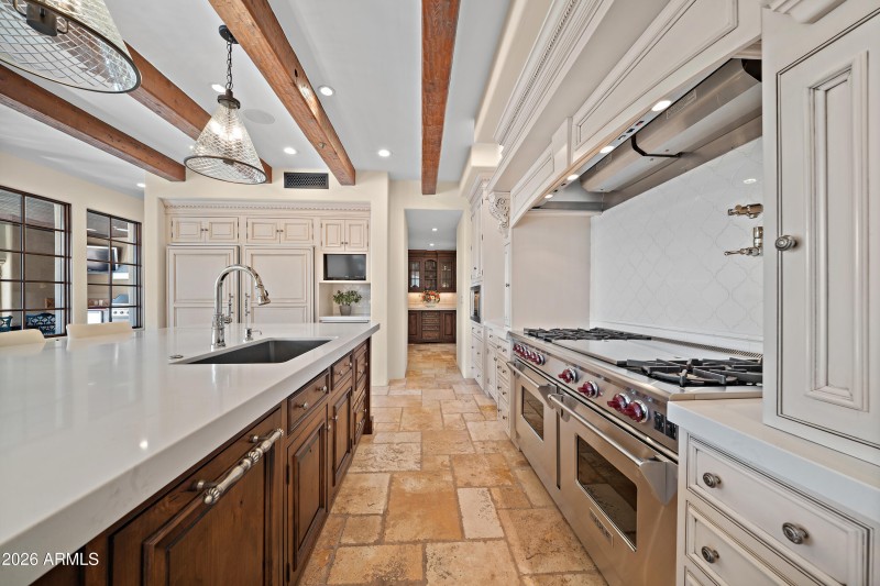 Large Island Dining & Prep