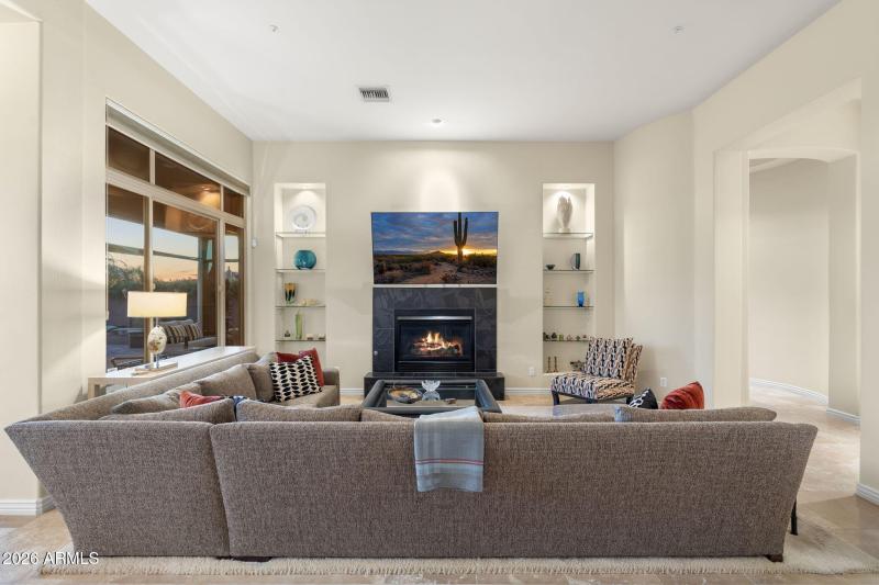 Living Room w/ Gas Fireplace