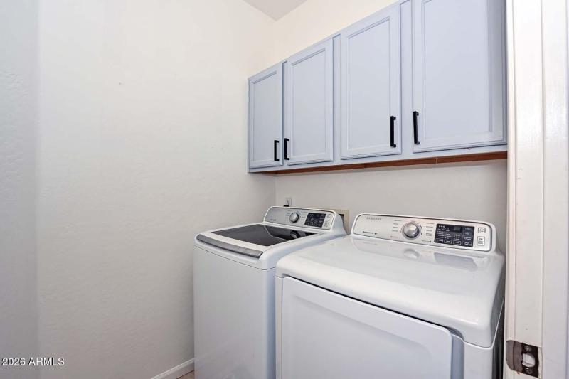 Laundry Room (1)