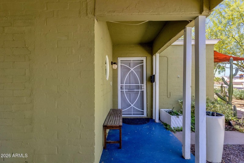 1717 W Clarendon Ave