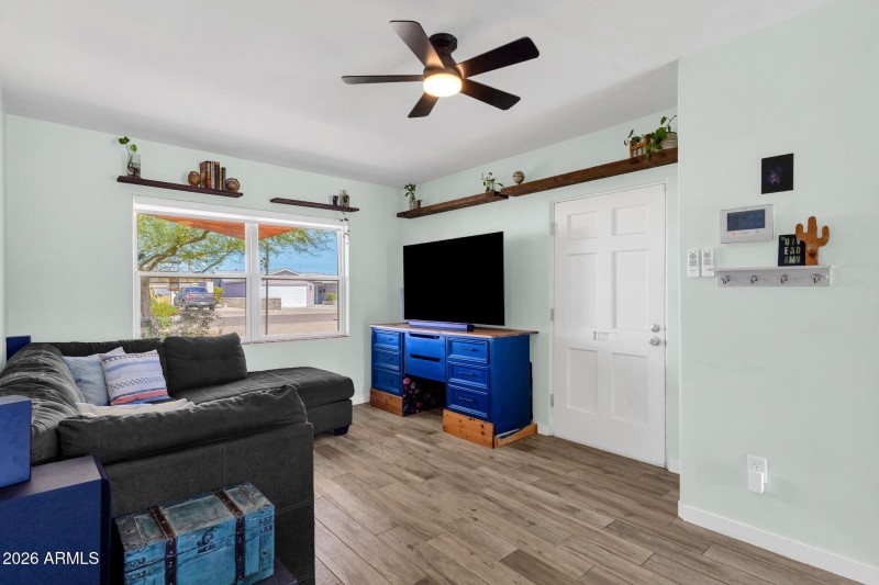 1717 W Clarendon Ave