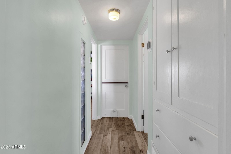 1717 W Clarendon Ave