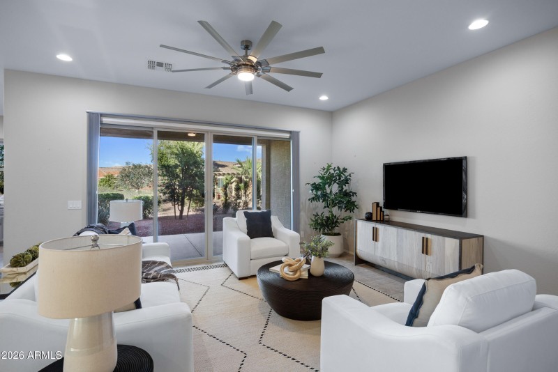 41650 W Harvest Moon Dr-3