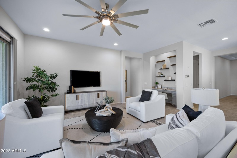 41650 W Harvest Moon Dr-6