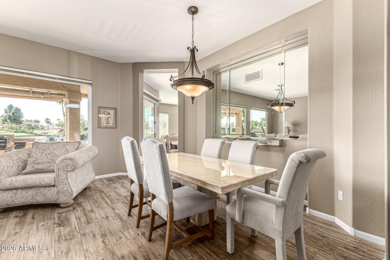 10 Dining/Living Room