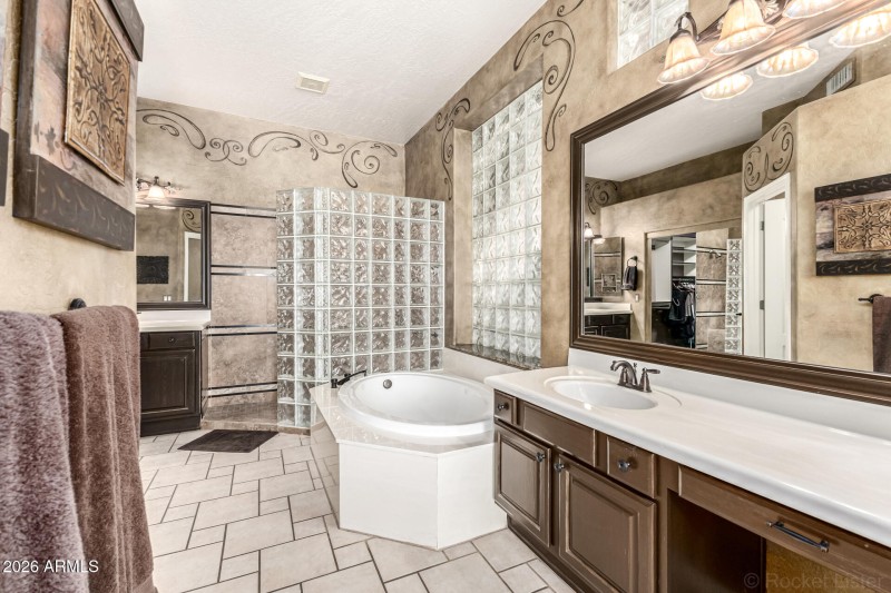 23 Master Bathroom