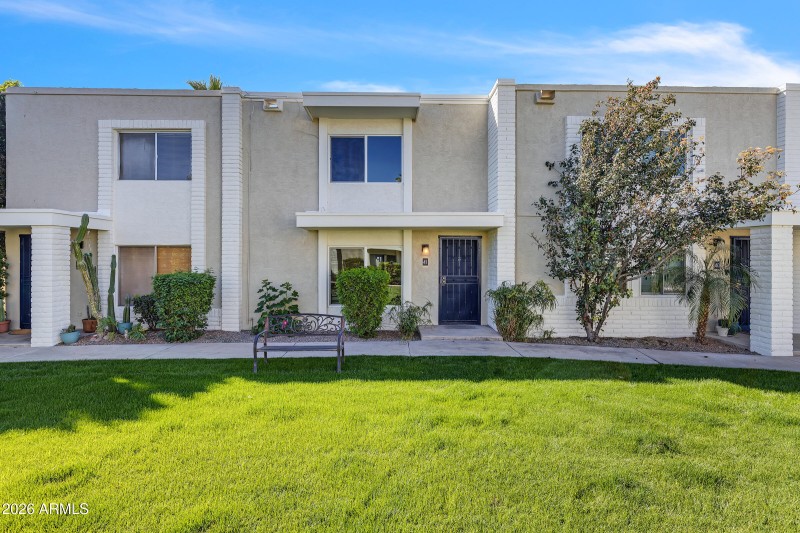 610 E Montebello Ave #41-1