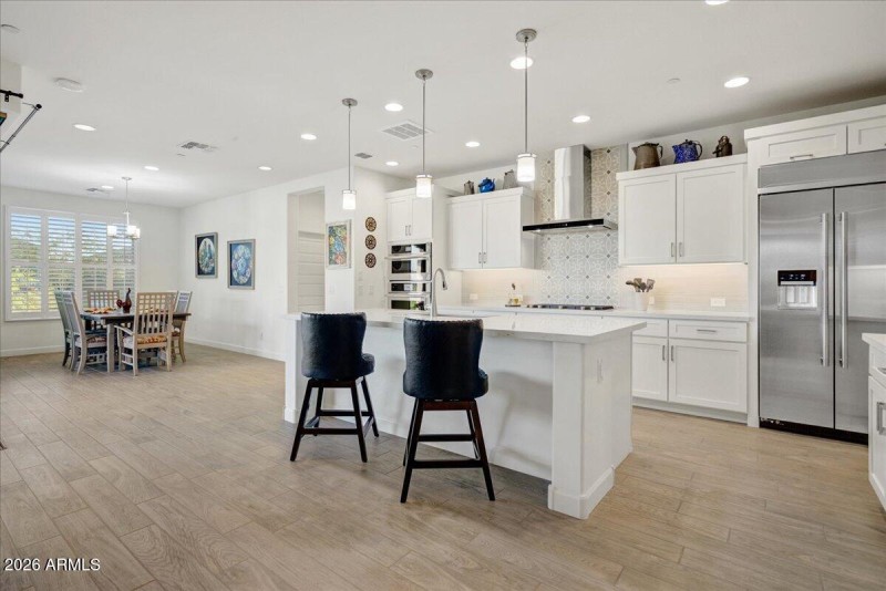 09-Kitchen To Dining