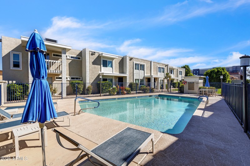 610 E Montebello Ave #41-29