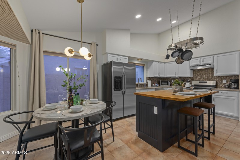 Casual Dining ~ Kitchen