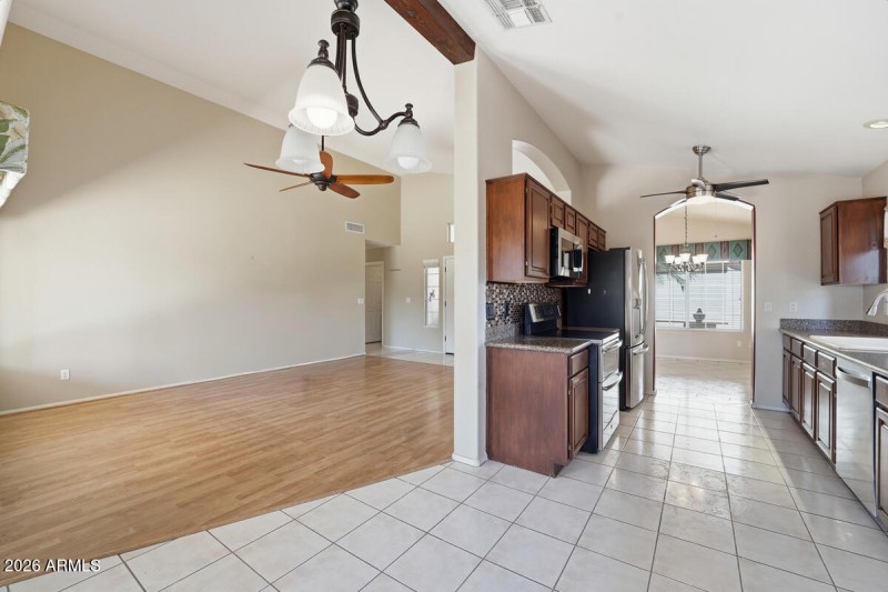 14303 W Morning Star Trl-18