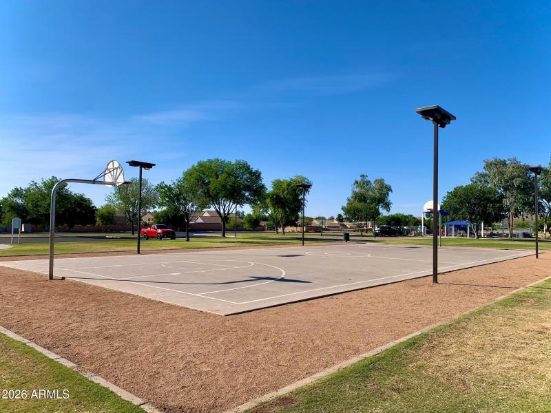 COMMUNITY BASKETBALL COURT