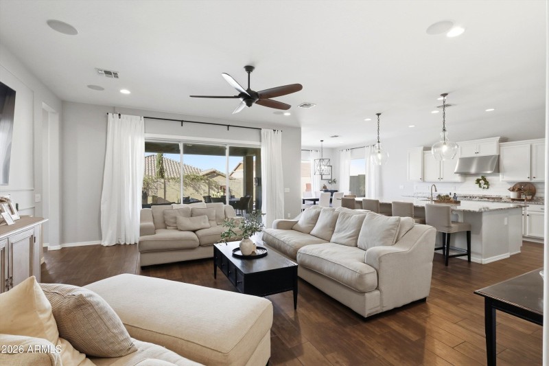 Open Living Space/Great Room