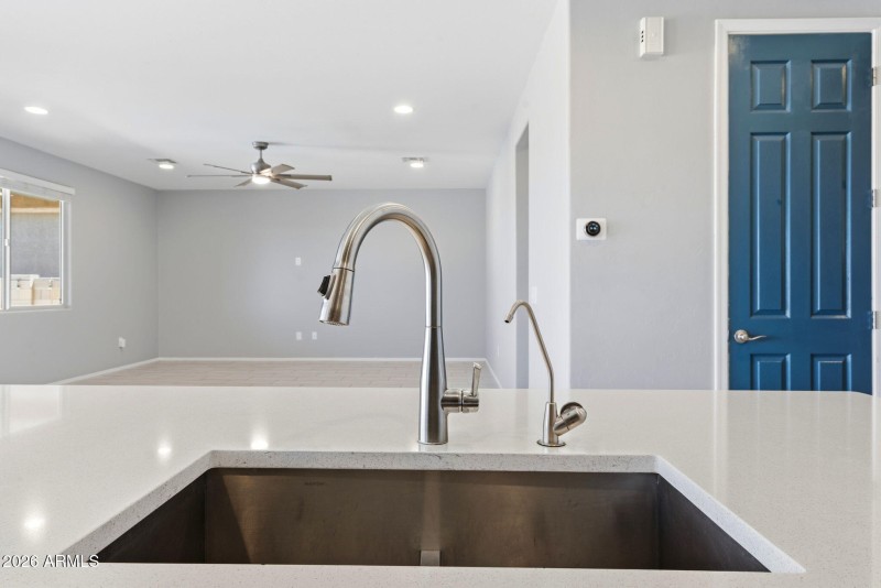 Island with RO water