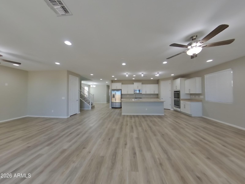 2_pc_vdbhPwPiGr_BXJ9HrFxEG_layout_0