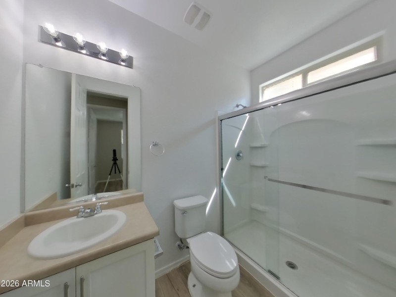 16_pc_xzHnfR07Jd_BiBDHSsorn_layout_1