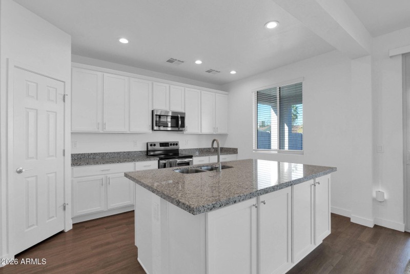 26-web-or-mls-P1570581