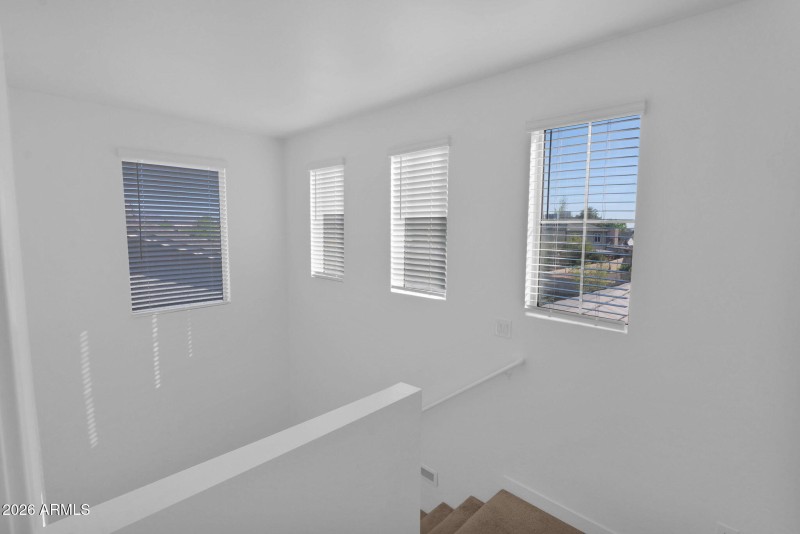 20-web-or-mls-P1570564