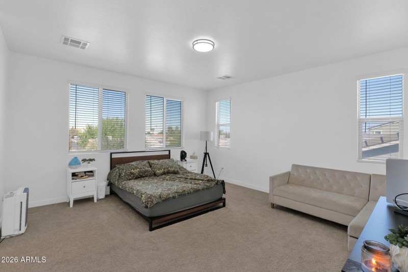 12-web-or-mls-P1570553