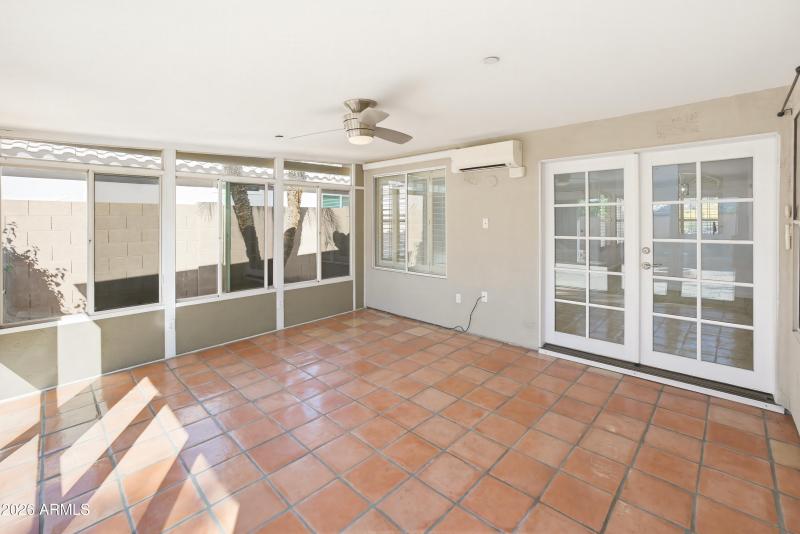 9321 E Caribbean Ln-14