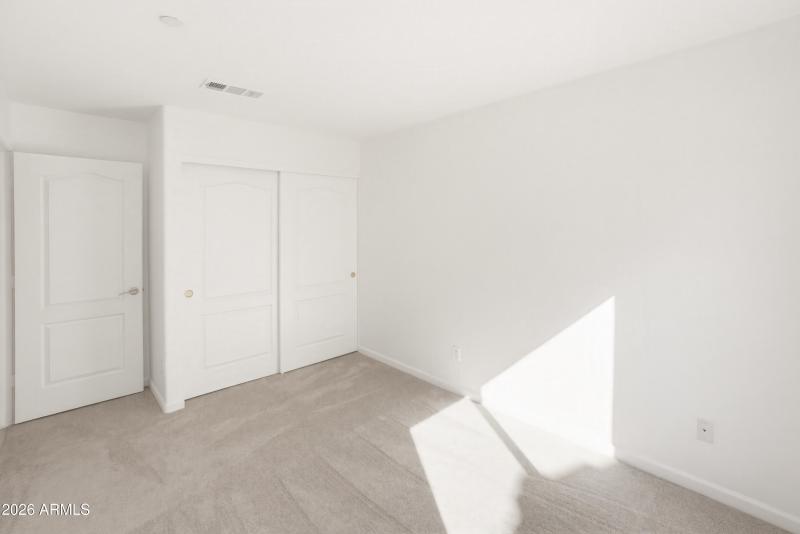 9321 E Caribbean Ln-16