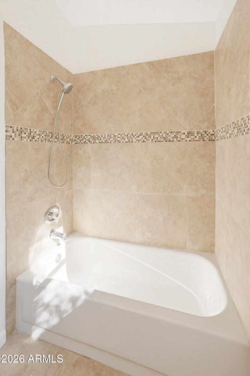 9321 E Caribbean Ln-21