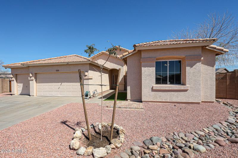 low maintenance front yard landscaping