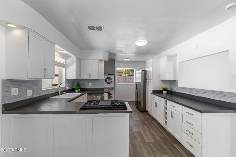 1807 E San Miguel-10