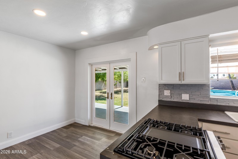 1807 E San Miguel-13