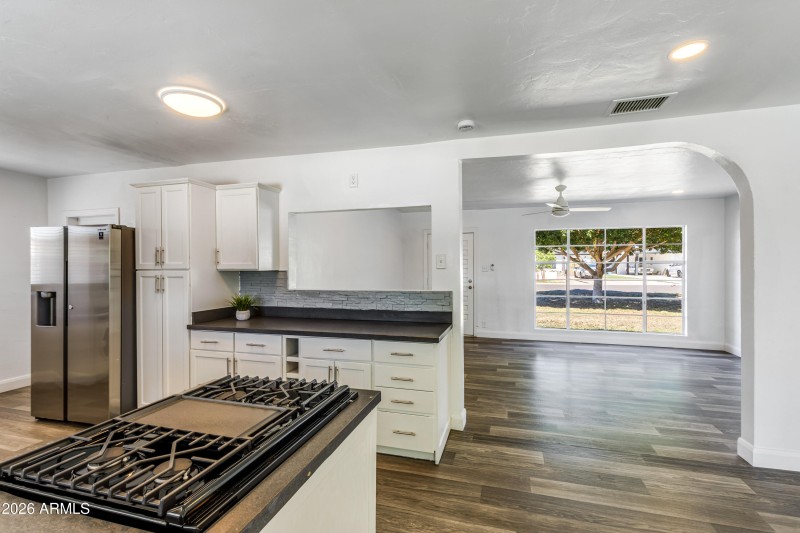 1807 E San Miguel-11