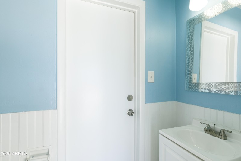 1807 E San Miguel-30